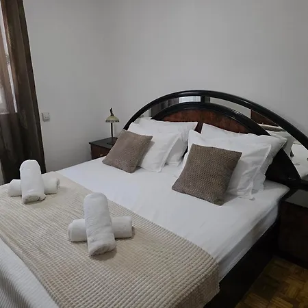 Nano Daire Smokvica (Korcula)
